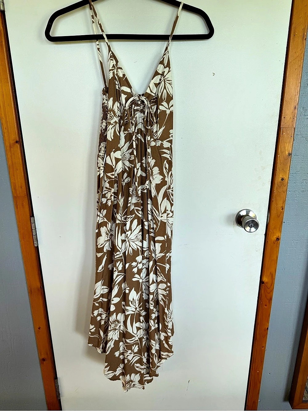Mahina Hawai’i Floral Maxi Dress in Brown & White Size Small NWOT